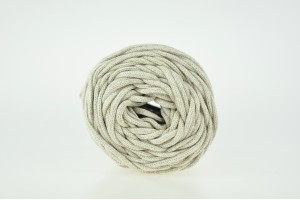 Macrame Cotton 4 kolor 02 jasny beż