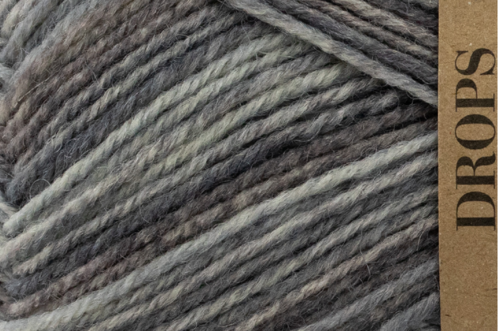 DROPS Fabel Long Print -  srebrny lis 602
